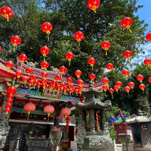 160 years old! Centipede Temple on Seremban Hill 🐛 🗻