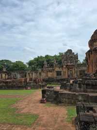 ปราสาทเมืองต่ำ อารยธรรมขอมโบราณ