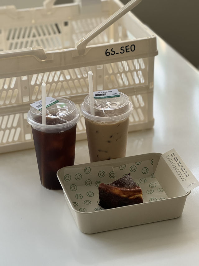 이색 감성 카페, 마트 컨셉 카페