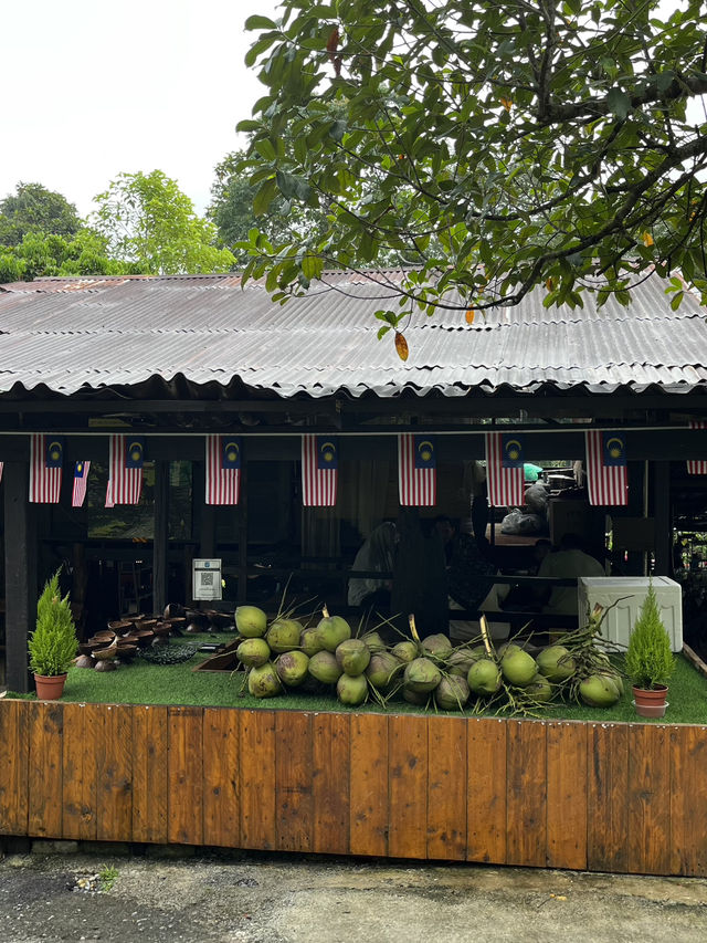 Morning Serenity: Delicious Breakfast at Dusun Nakawan 🇲🇾