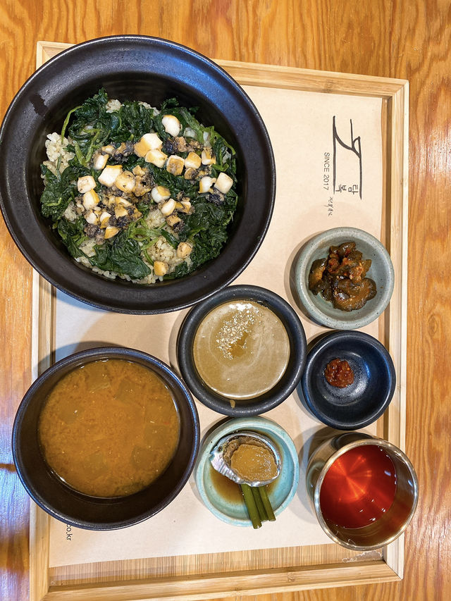 【ソウル】ほっぺた落ちるアワビご飯✨