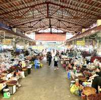 【ベトナム/サパ】地元の食文化が色濃く残るサパの肉市場、Chợ thịt Sa Pa