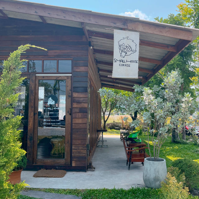 🛖โฮมคาเฟ่เปิดใหม่บางแสน บรรยากาศชิลมาก