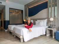 ที่พักภูเก็ต โทนขาว-ฟ้า ใจกลางเมือง
