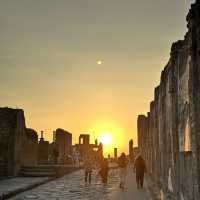 Pompeii resurgence as a bustling city once again