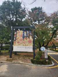가을의 정취를 만끽할 수 있는 정독도서관📚🧡