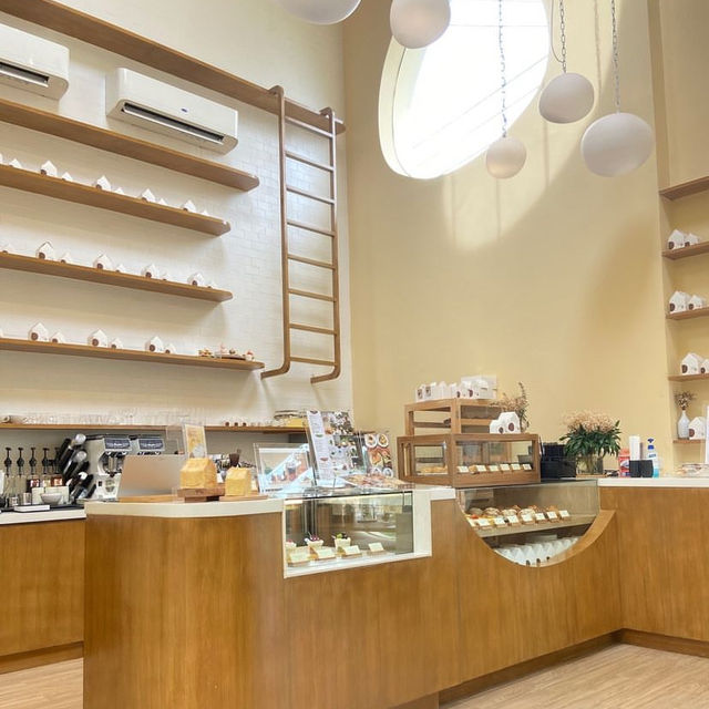 breadtory cafe