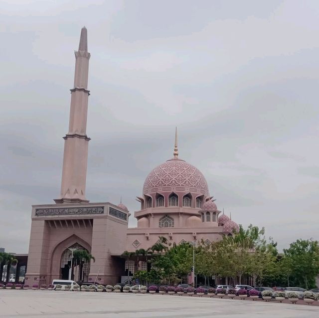 🚶‍♀️เดินเล่นรอบมัสยิดปุตรา🕌