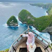 เคลลิงคิง บีช (Kelingking Beach)
