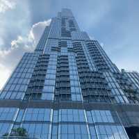 Sky-High Elegance: My Luxurious Stay at Vinpearl Landmark 81, Autograph Collection