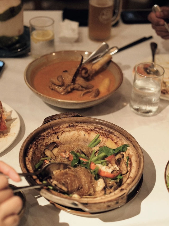 Khao Restaurant: A Modern Twist on Authentic Thai Flavors in Bangkok