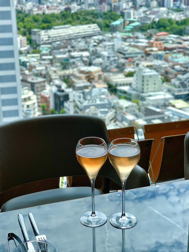 Afternoon tea at THE AOYAMA GRAND HOTEL