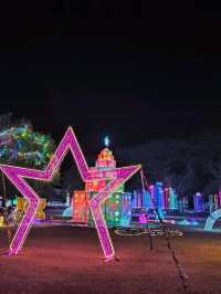 เที่ยว ไฟแสงสี รองอาสนวิหารนักบุญอันนา นครพนม