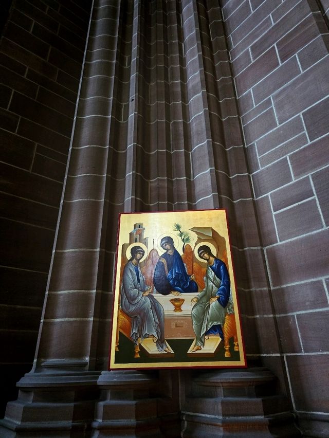 Liverpool Cathedral โบสถ์ที่ใหญ่ที่สุดของเมือง 💒