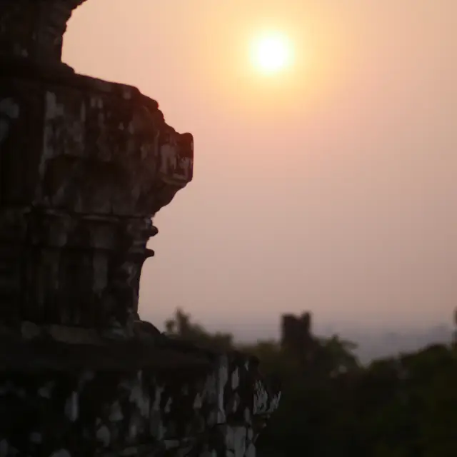 Awe-Inspiring Angkor Wat – A Must-Visit Wonder!