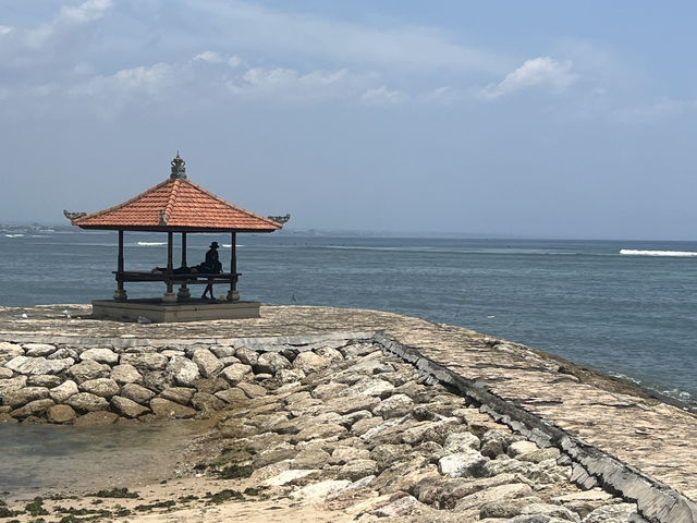 美麗的沙努爾海灘