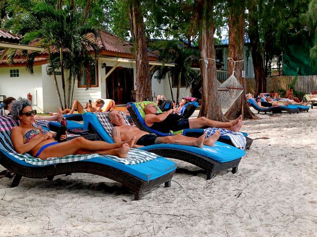 泰國麗貝島最悠閒的海景海灘度假村酒店:Wapi Resort，用trip.com預定能享受最大優惠
