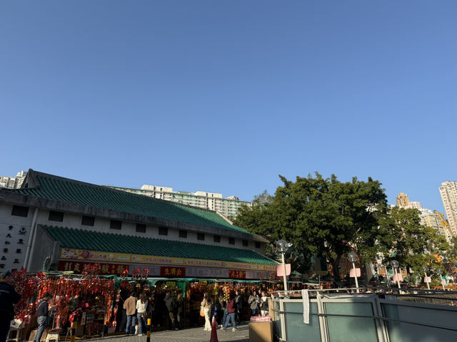黃大仙廟拜太歲 求籤
