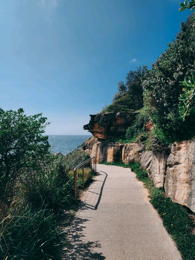 Sydney's iconic gem: Bondi Beach 💯🫶