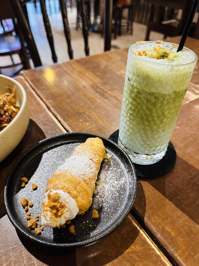 A Night of Flavors & Nostalgia in Chinatown KL 🍕🍵