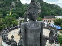 พระพุทธรูปหินลาวา