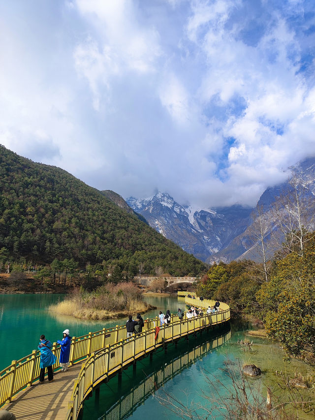 Exploring the Majestic Yulong Snow Mountain