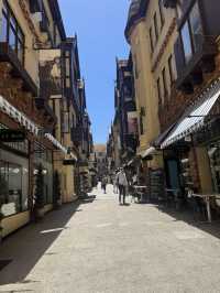 Charming London Court of Perth’s CBD