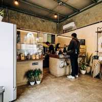 Toko Kopi Tuku in Surabaya