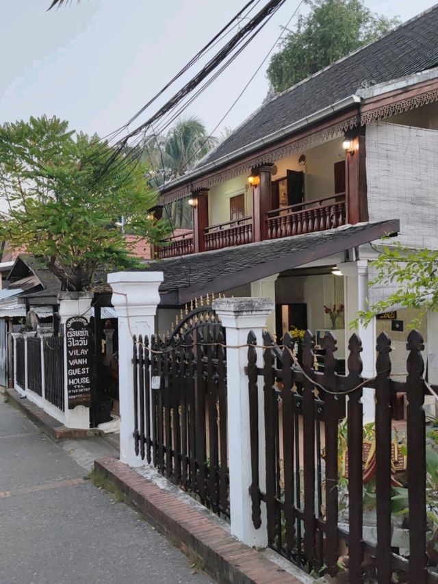 Villay Vanh Place House หลวงพระบาง ที่พักไม่แพง