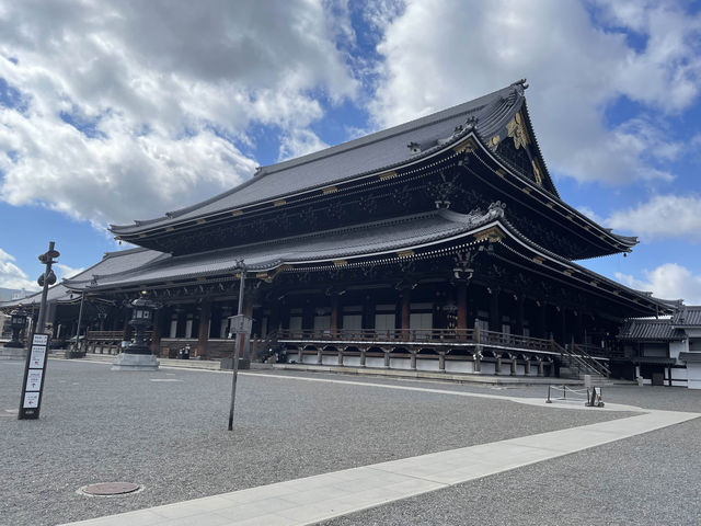 走進京都東本願寺：感受歷史與靈魂的洗禮 🛕