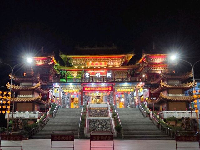 【高雄】夜の龍虎塔