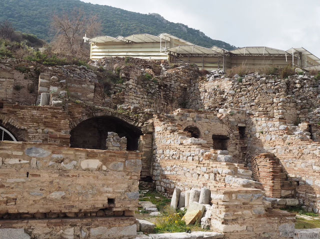🇹🇷世界遺産・🏛️ エフェソス遺跡 – 古代ローマが息づく壮大な都市遺跡