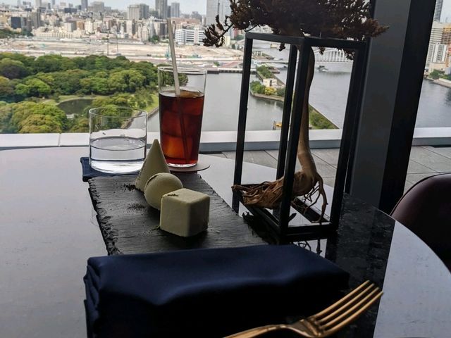 爽やかな緑と水辺が広がる最高の眺望！ホテルでリフレッシュしませんか？