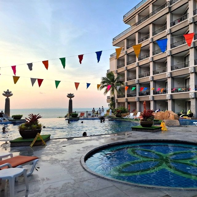 Garden Cliff Resort & Spa @ Pattaya