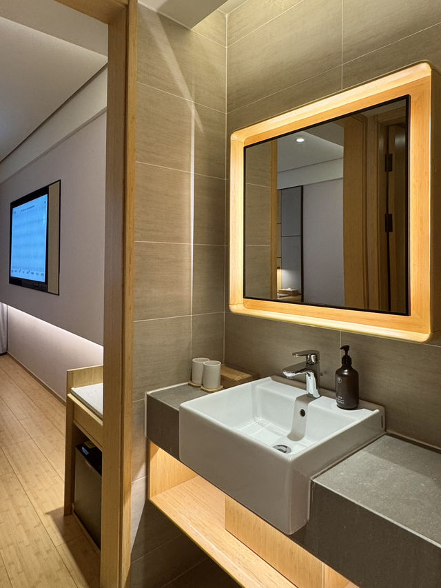 Springtime Comfort — Ji Hotel, People’s Square Shanghai