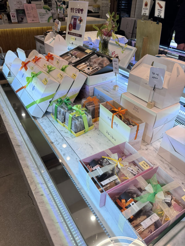 광주 대표 베이커리 맛집,브레드세븐 상무점