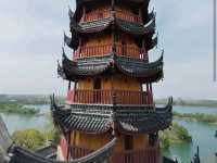 Zhenjiang Jinshan Park – "Blossoms Beside the River Legend"