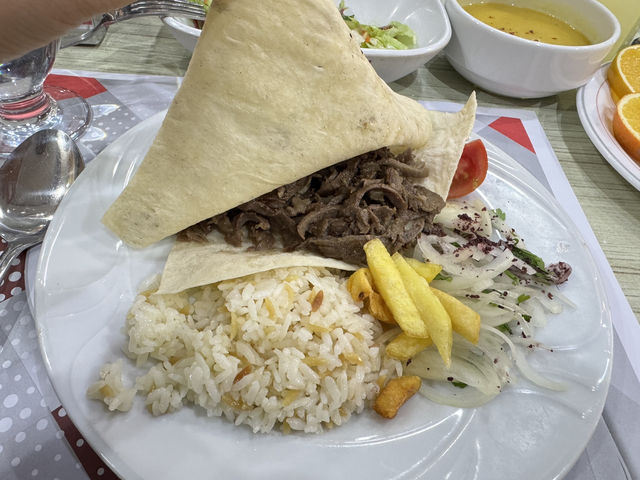 土耳其之旅-Anit Iskender Kebap Konagi｜傳統鄂式旋轉烤肉+烤餅風味餐