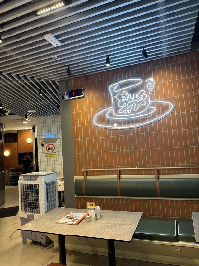 Authentic Brews at Hometown Hainan Coffee T2 Departure L3