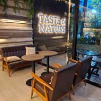 คาเฟ่อะเมซอน ที่สวยและบรรยากาศดีมาก
