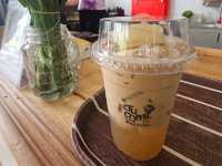 ต้นตาล คาเฟ่ คาเฟ่ลับแห่งอ.บ้านลาด จ.เพชรบุรี