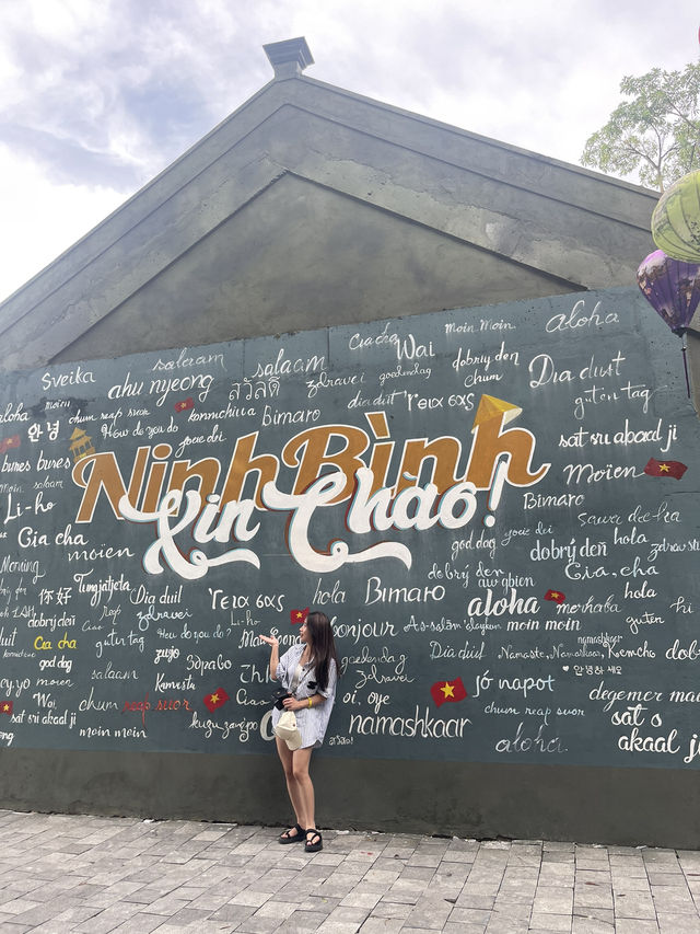 - Hoa Lư Ninh Bình