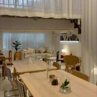 Daisycafebkk 2nd floor cafe (วิภาวดี ซอย 5)
