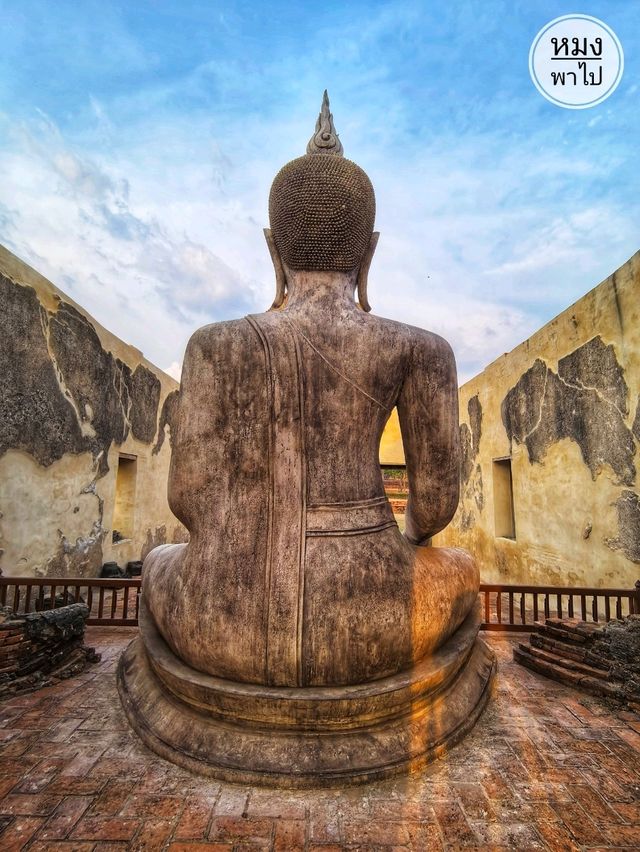 เงาสะท้อนอดีตยามเย็น ณ วัดวรเชษฐ์ อยุธยา