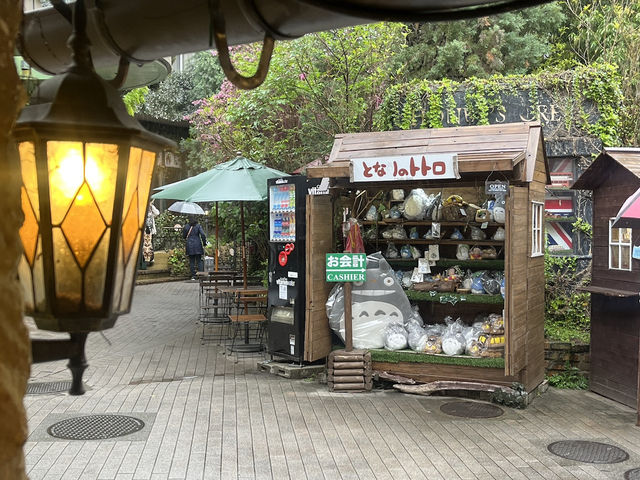 안개 속 고요한 마을