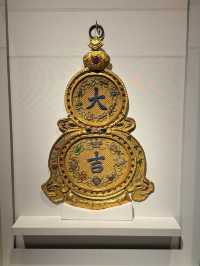 【香港】 故宮又有新展覽3：輪換最新藏品：新龍袍、自來鐘！
