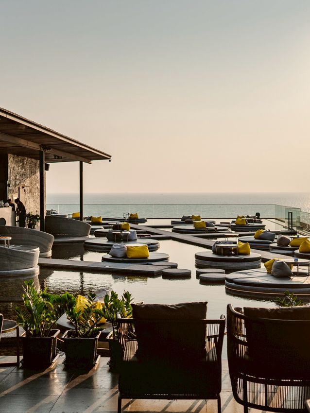 รูฟท็อปบาร์พัทยาวิวทะเลสุดปัง บรรยากาศดีเกินต้าน