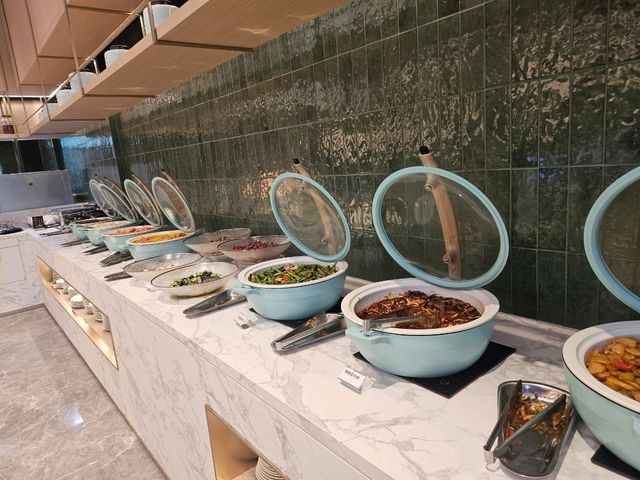 A Mini Disneyland Stay at Garden Rezen Hotel Shanghai – Perfect for Families!