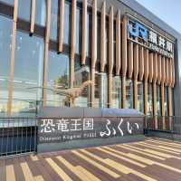 見応え抜群◎恐竜王国の駅がヤバい