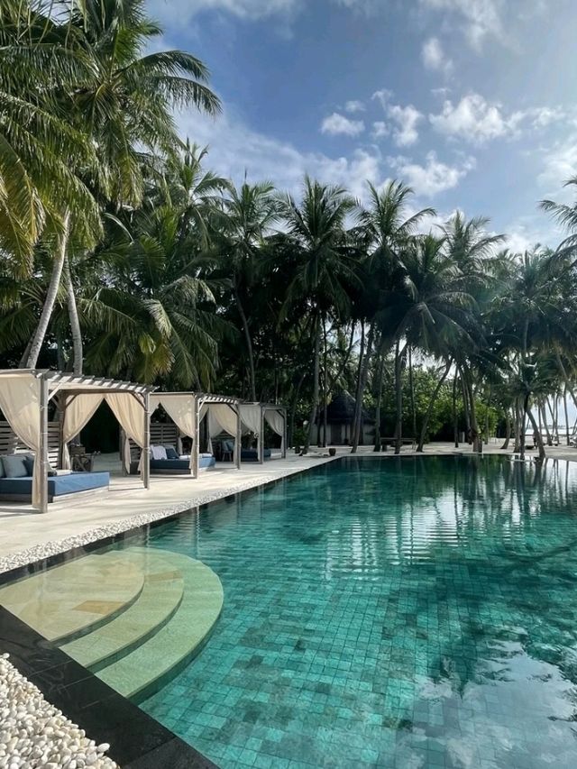 🌊 Gili Lankanfushi Maldives: Where Shoes Are Off and Magic Is On 💫👣